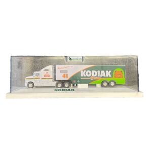 Ricky Craven #41 Motorsports Traditions‎ Transporter 1:64 Die Cast Autographed